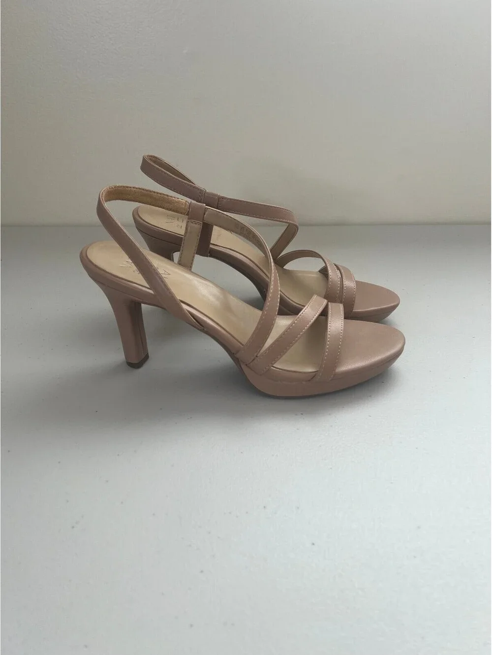 Naturalizer Women's Brenta Dress Sandals (Crème Brulee) - Size 9.0 M